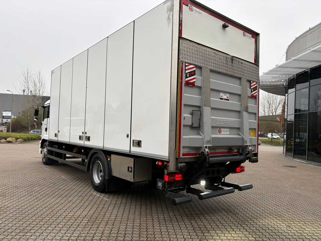 MAN TGM 18.290 - Box truck: picture 4 MAN TGM 18.290 - Box truck: picture 4