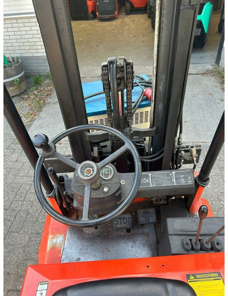 Linde E15 - Electric forklift: picture 2 Linde E15 - Electric forklift: picture 2