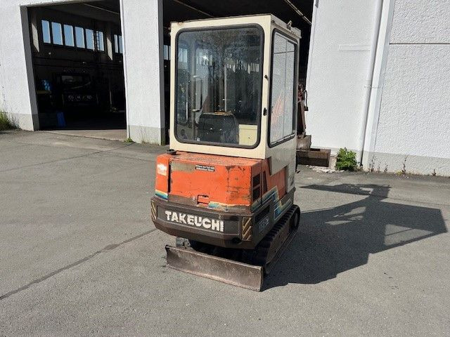 Mini excavator Takeuchi T B 15 A: picture 7