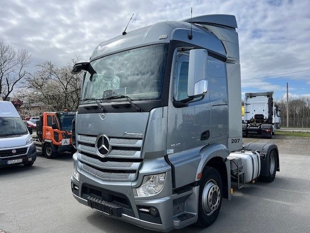 Tractor unit Mercedes-Benz Actros 4  MB 1943  SZM  Gefahrgutvorbereitung: picture 7 Tractor unit Mercedes-Benz Actros 4  MB 1943  SZM  Gefahrgutvorbereitung: picture 7