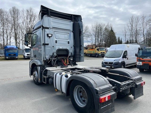 Tractor unit Mercedes-Benz Actros 4  MB 1943  SZM  Gefahrgutvorbereitung: picture 9 Tractor unit Mercedes-Benz Actros 4  MB 1943  SZM  Gefahrgutvorbereitung: picture 9
