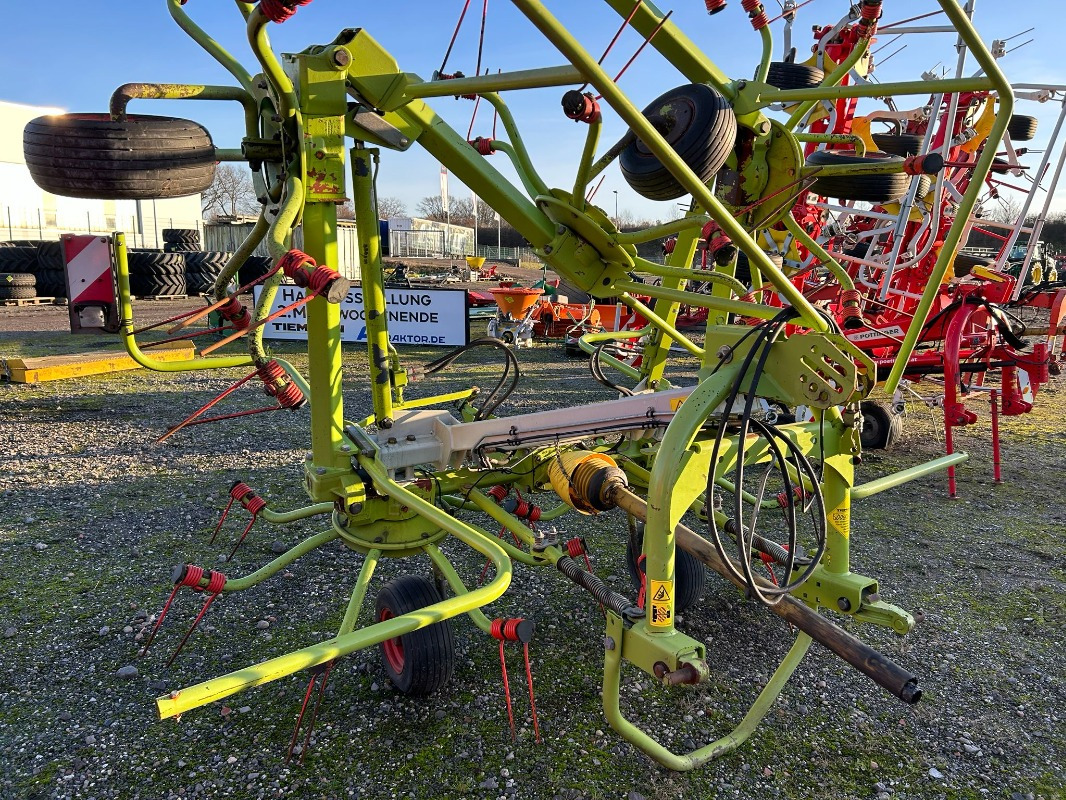 CLAAS Volto 770 - Tedder/ Rake: picture 3 CLAAS Volto 770 - Tedder/ Rake: picture 3