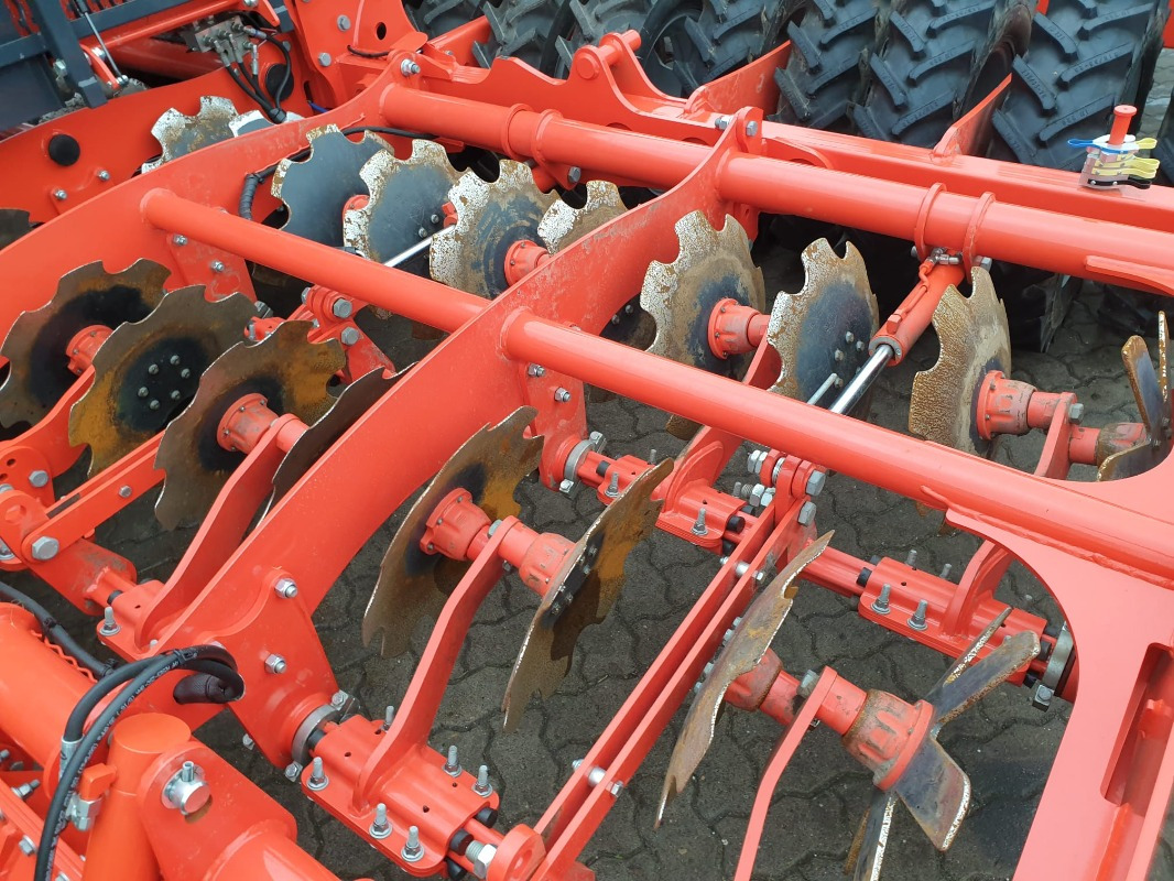 Kuhn ESPRO6000 - Seed drill: picture 5 Kuhn ESPRO6000 - Seed drill: picture 5