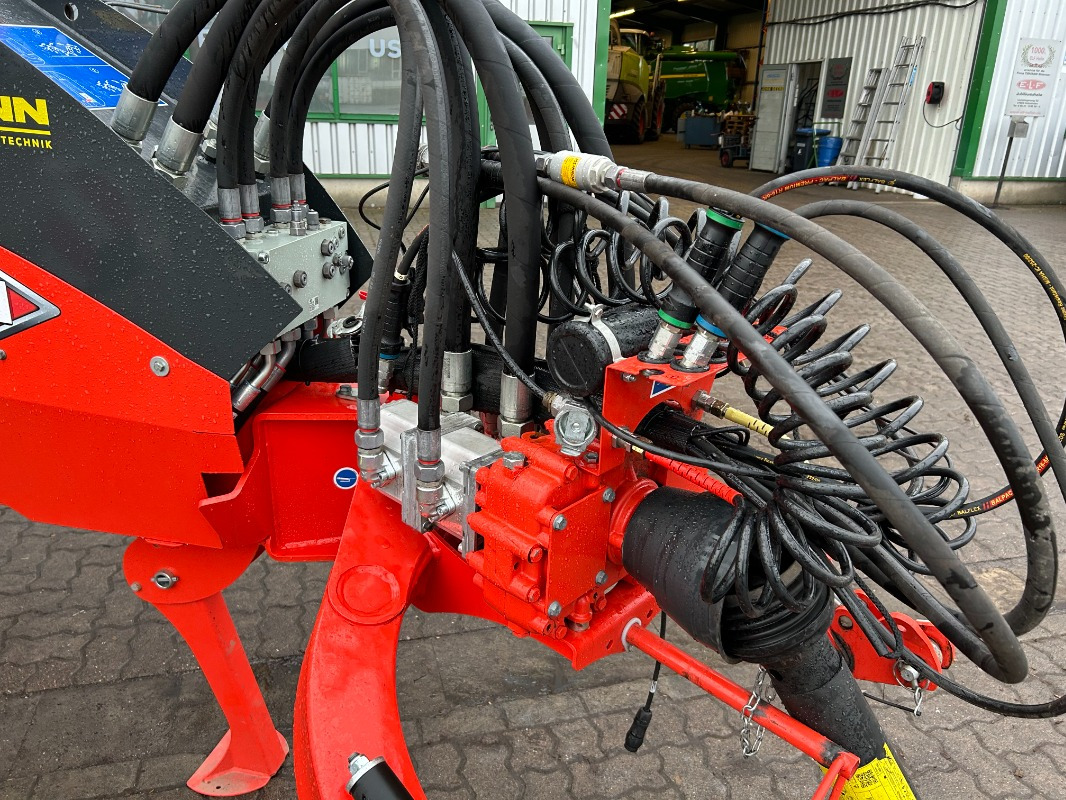 Kuhn GA 13031 - Tedder/ Rake: picture 4 Kuhn GA 13031 - Tedder/ Rake: picture 4