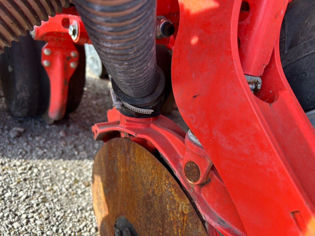 Sowing equipment Kuhn Maxima 3 RT E *DEMO*: picture 12