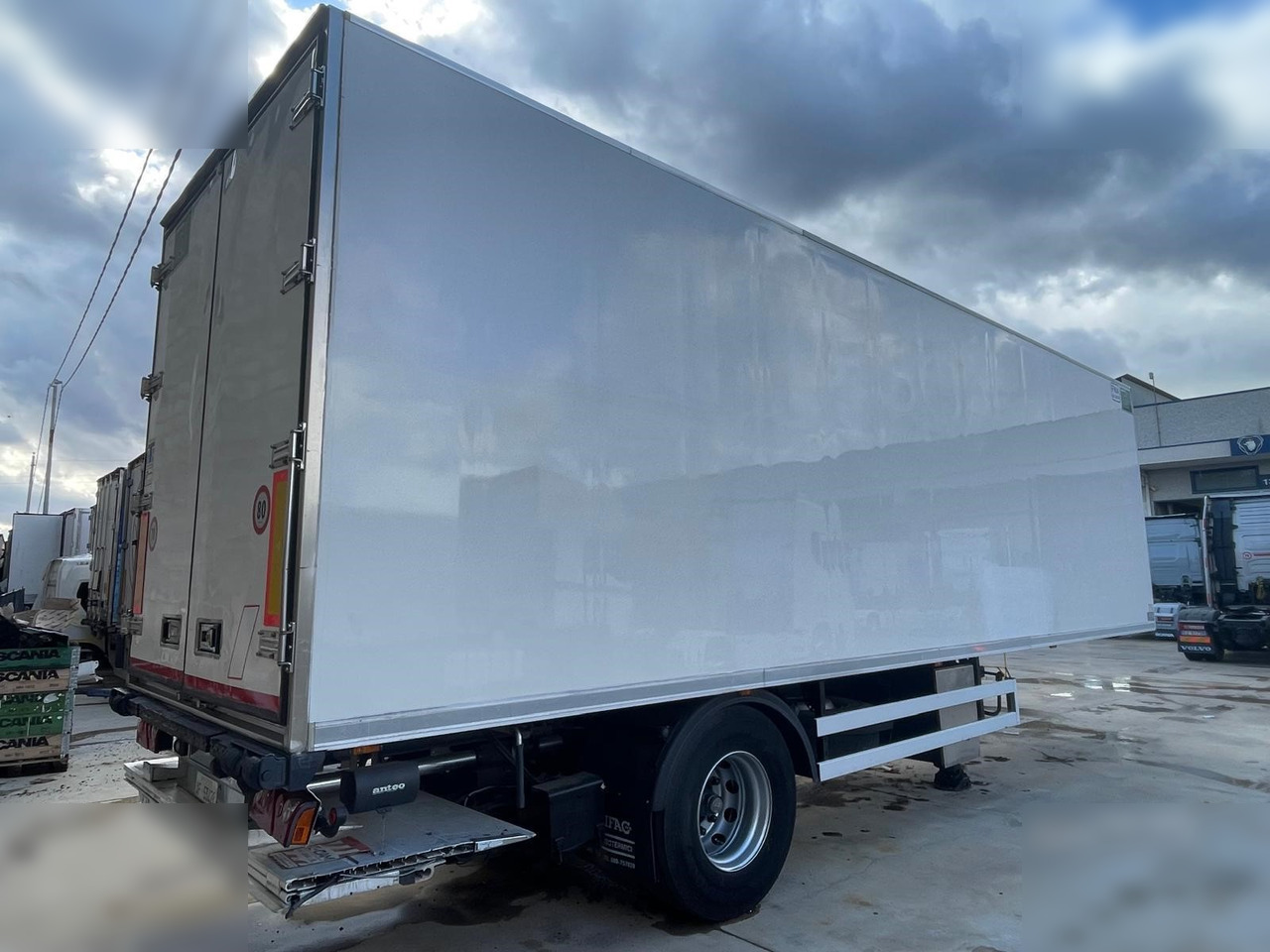 BARTOLETTI  - Refrigerator semi-trailer: picture 2 BARTOLETTI  - Refrigerator semi-trailer: picture 2