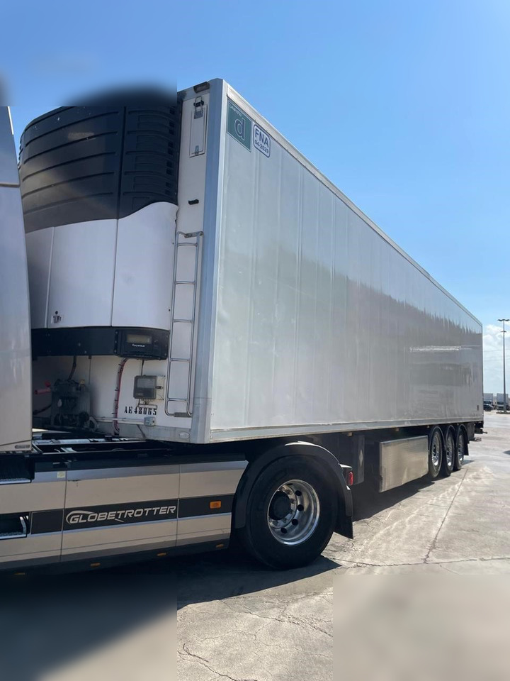 CARMOSINO  - Refrigerator semi-trailer: picture 1 CARMOSINO  - Refrigerator semi-trailer: picture 1