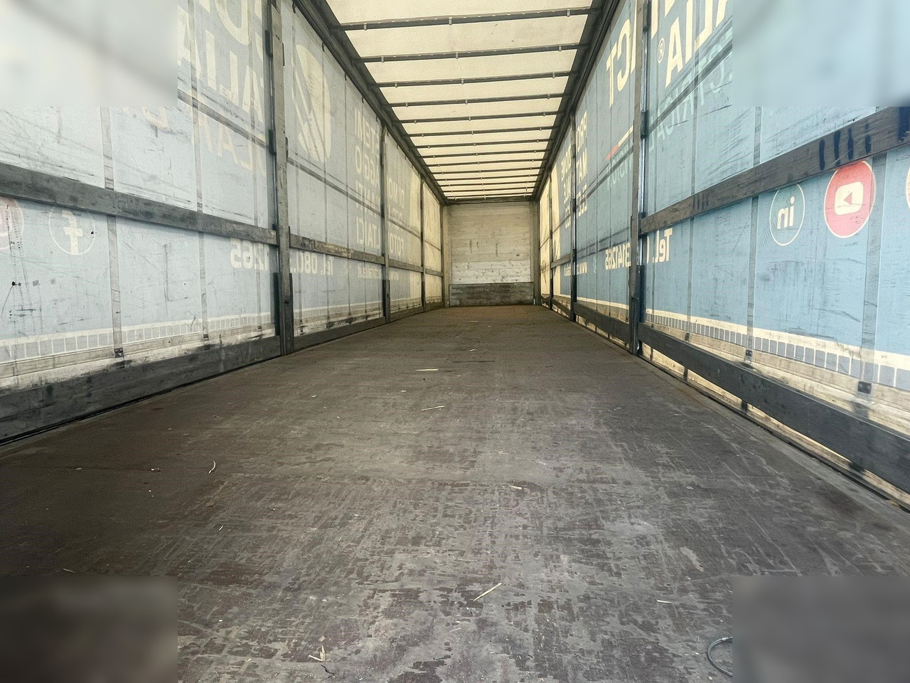 MERKER - Curtainsider semi-trailer: picture 5 MERKER - Curtainsider semi-trailer: picture 5