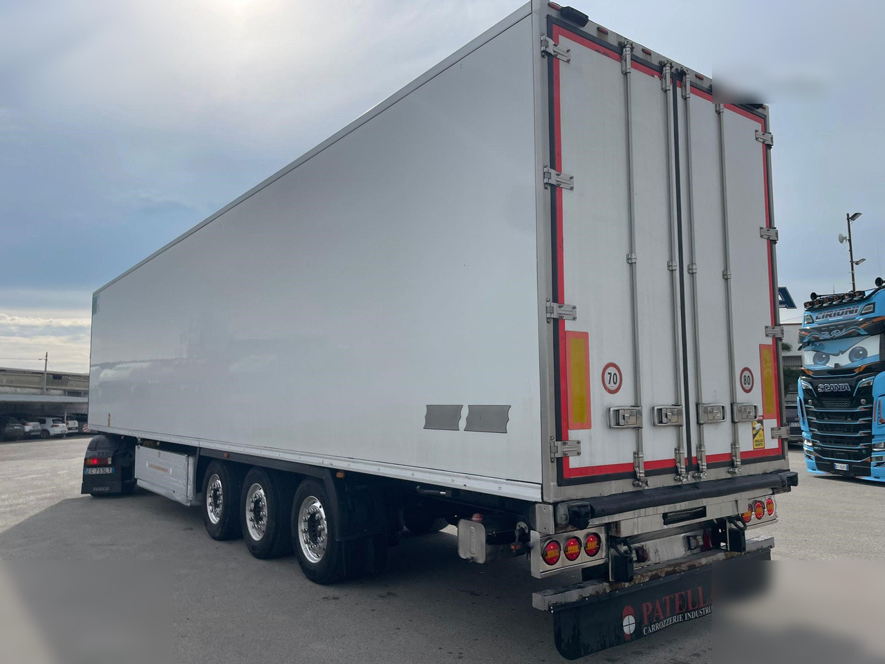 SCHMITZ - Refrigerator semi-trailer: picture 4 SCHMITZ - Refrigerator semi-trailer: picture 4