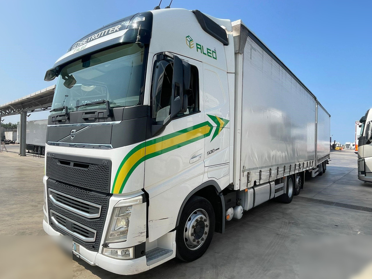 VOLVO FH13.500 - Curtainsider truck: picture 2 VOLVO FH13.500 - Curtainsider truck: picture 2