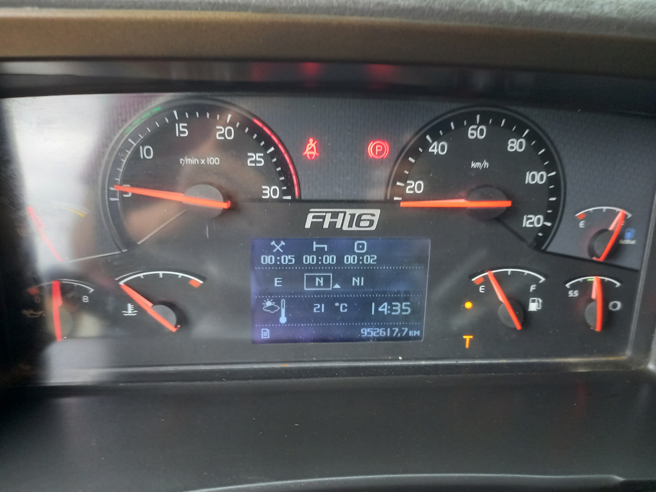 Tractor unit VOLVO FH 16, 6x4, 700, HÜDRAULIKA: picture 39