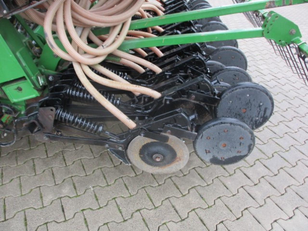 Seed drill John Deere 740 A Isobus: picture 7