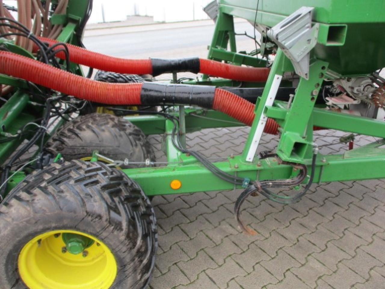 Seed drill John Deere 740 A Isobus: picture 6