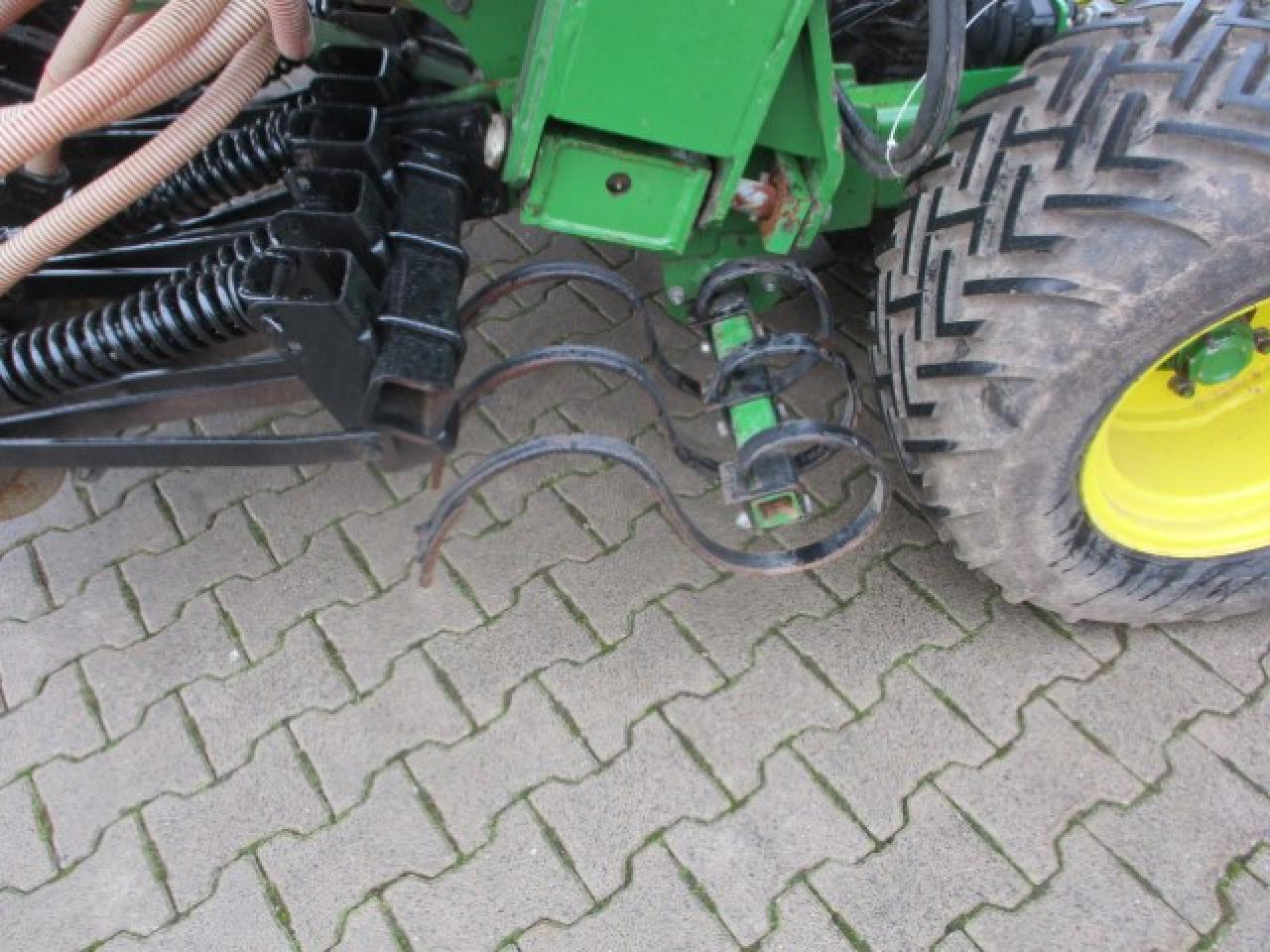 Seed drill John Deere 740 A Isobus: picture 9