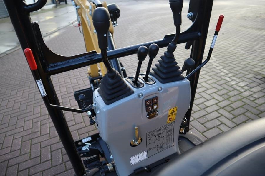 CAT 300.9D NEW, Valid inspection, *Guarantee! Hydr Qui - Mini excavator: picture 5 CAT 300.9D NEW, Valid inspection, *Guarantee! Hydr Qui - Mini excavator: picture 5