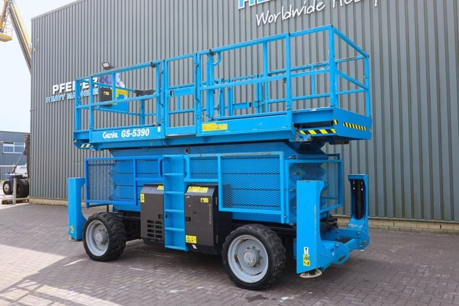 Scissor lift Genie GS5390 Diesel, 4x4 Drive, 18.15m Working Height, 6: picture 8