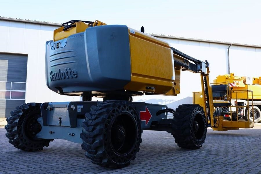 Haulotte HA16RTJ Pro Diesel, 4x4x4 Drive, 16 m Working Heig - Articulated boom: picture 2 Haulotte HA16RTJ Pro Diesel, 4x4x4 Drive, 16 m Working Heig - Articulated boom: picture 2