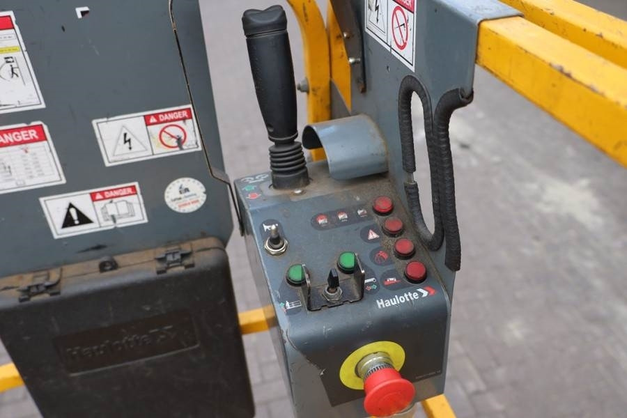 Haulotte Optimum 8AC Electric, 7.77m Working Height, 230kg - Scissor lift: picture 3 Haulotte Optimum 8AC Electric, 7.77m Working Height, 230kg - Scissor lift: picture 3