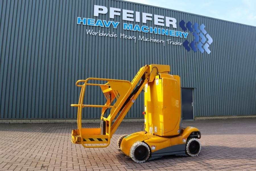 Haulotte STAR 10 Electric, 10m Working Height, 3m Reach, 20 - Articulated boom: picture 1 Haulotte STAR 10 Electric, 10m Working Height, 3m Reach, 20 - Articulated boom: picture 1