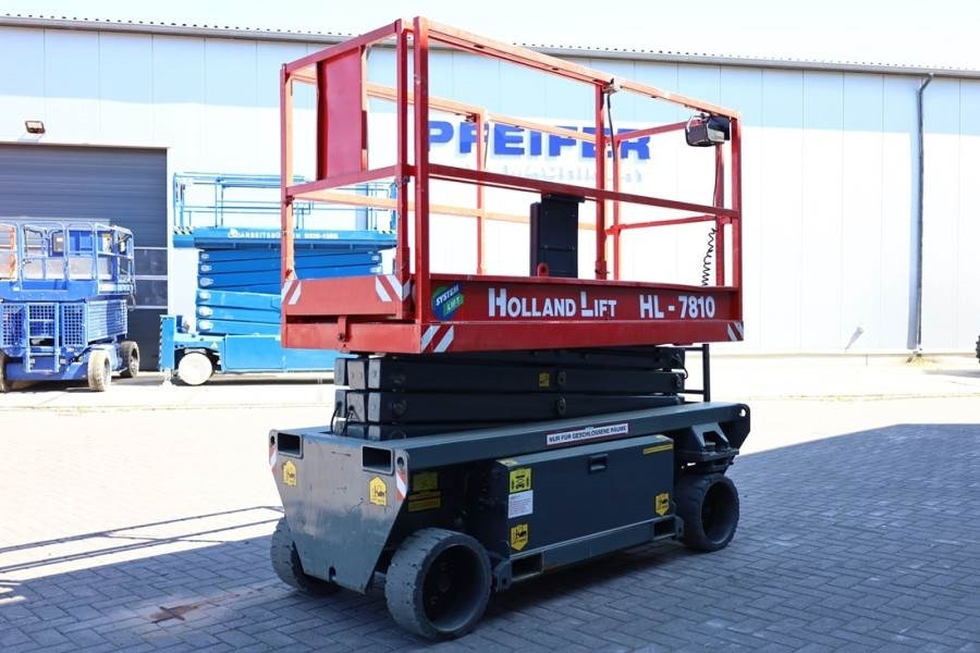 Holland Lift Ecostar HL-7810 Electric, 10m Working Height, 450k - Scissor lift: picture 2 Holland Lift Ecostar HL-7810 Electric, 10m Working Height, 450k - Scissor lift: picture 2