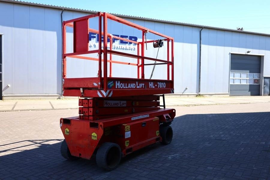 Holland Lift Ecostar HL-7810 Electric, 10m Working Height, 450k - Scissor lift: picture 2 Holland Lift Ecostar HL-7810 Electric, 10m Working Height, 450k - Scissor lift: picture 2