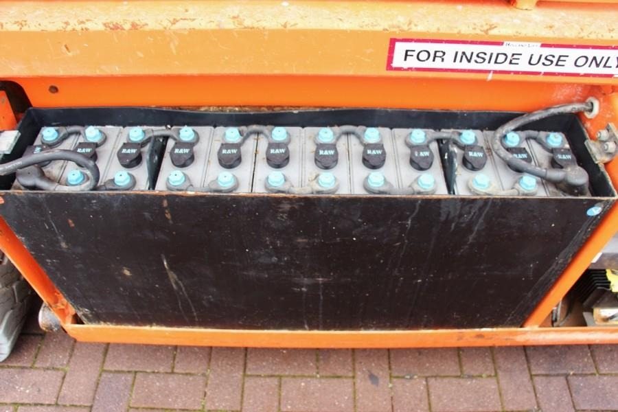 Holland Lift Lift Combistar N-140EL12 Valid inspection, *Guaran - Scissor lift: picture 3 Holland Lift Lift Combistar N-140EL12 Valid inspection, *Guaran - Scissor lift: picture 3