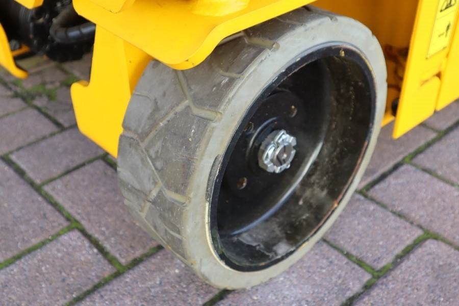 JCB S1930E Valid inspection, *Guarantee! New And Avail - Scissor lift: picture 5 JCB S1930E Valid inspection, *Guarantee! New And Avail - Scissor lift: picture 5