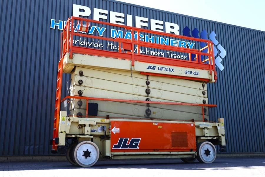 JLG SL245-12 Diesel, 4x4x4 Drive, 26.5m Working Height - Scissor lift: picture 1 JLG SL245-12 Diesel, 4x4x4 Drive, 26.5m Working Height - Scissor lift: picture 1