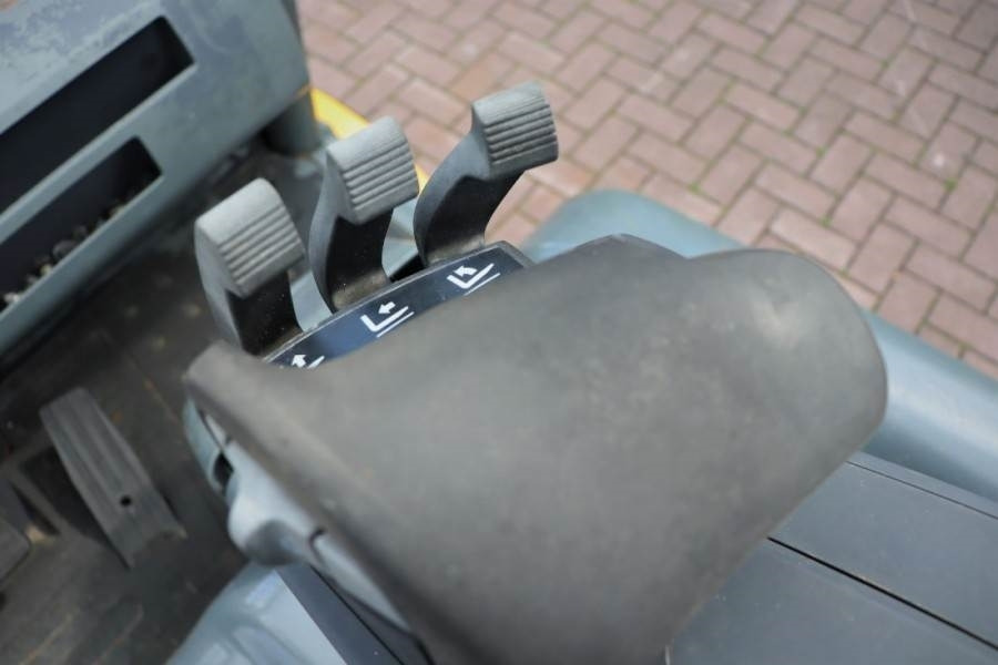 Diesel forklift Jungheinrich EFG535 Electric, Lifting Height 4700mm, Freelift 1: picture 11 Diesel forklift Jungheinrich EFG535 Electric, Lifting Height 4700mm, Freelift 1: picture 11