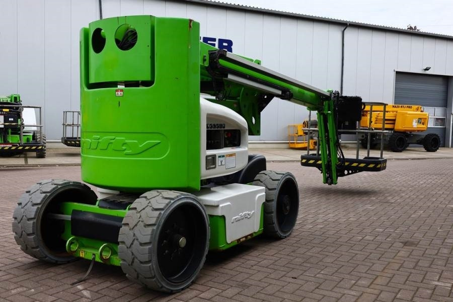Niftylift HR15N Hybrid MK3 Hybrid, 4x2 Drive, 15.5m Working - Articulated boom: picture 2 Niftylift HR15N Hybrid MK3 Hybrid, 4x2 Drive, 15.5m Working - Articulated boom: picture 2