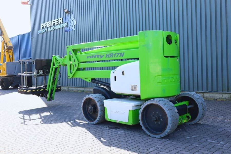 Articulated boom Niftylift HR17N HYBRID MK3 Hybrid Battery & Diesel, 17m Work: picture 8