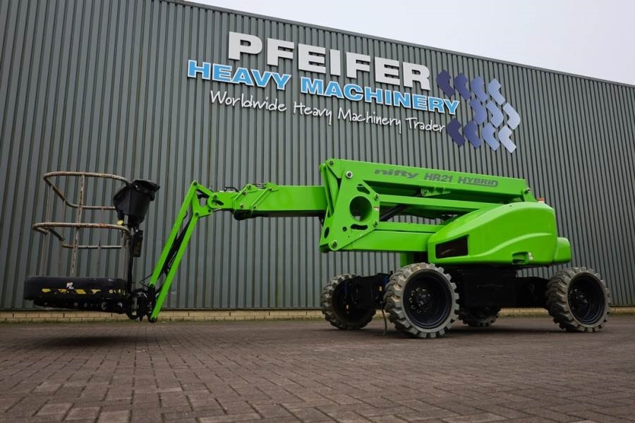 Niftylift HR21 HYBRIDE 4x4 MK2 Hybride, 4x4 Drive, 21m Worki - Articulated boom: picture 1 Niftylift HR21 HYBRIDE 4x4 MK2 Hybride, 4x4 Drive, 21m Worki - Articulated boom: picture 1