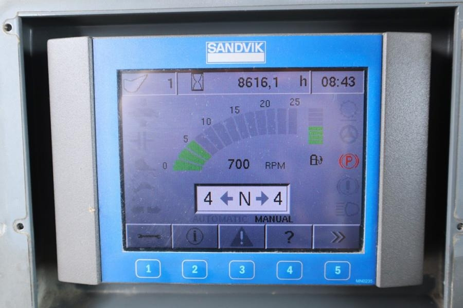 Sandvik LH410 Diesel, 4x4 Drive, 10t Capacity, Tilting Buc  - Wheel loader: picture 5 Sandvik LH410 Diesel, 4x4 Drive, 10t Capacity, Tilting Buc  - Wheel loader: picture 5