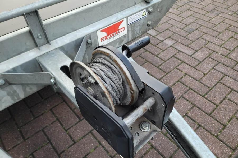 Saris C2700 2 Axel Trailer, Maximum payload: 2045 kg, In - Car trailer: picture 4 Saris C2700 2 Axel Trailer, Maximum payload: 2045 kg, In - Car trailer: picture 4