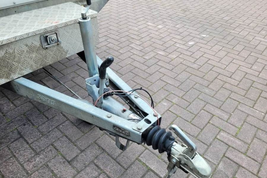 Saris PL1827 2 Axel Trailer - Car trailer: picture 5 Saris PL1827 2 Axel Trailer - Car trailer: picture 5