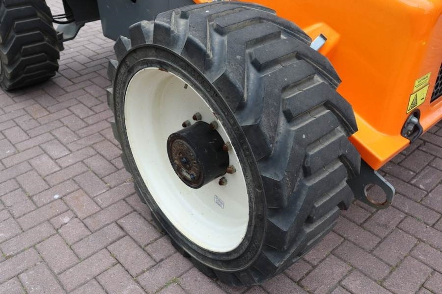 Snorkel A46JRT VALID INSPECTION, *GUARANTEE! Diesel, 4x4 D - Articulated boom: picture 3 Snorkel A46JRT VALID INSPECTION, *GUARANTEE! Diesel, 4x4 D - Articulated boom: picture 3