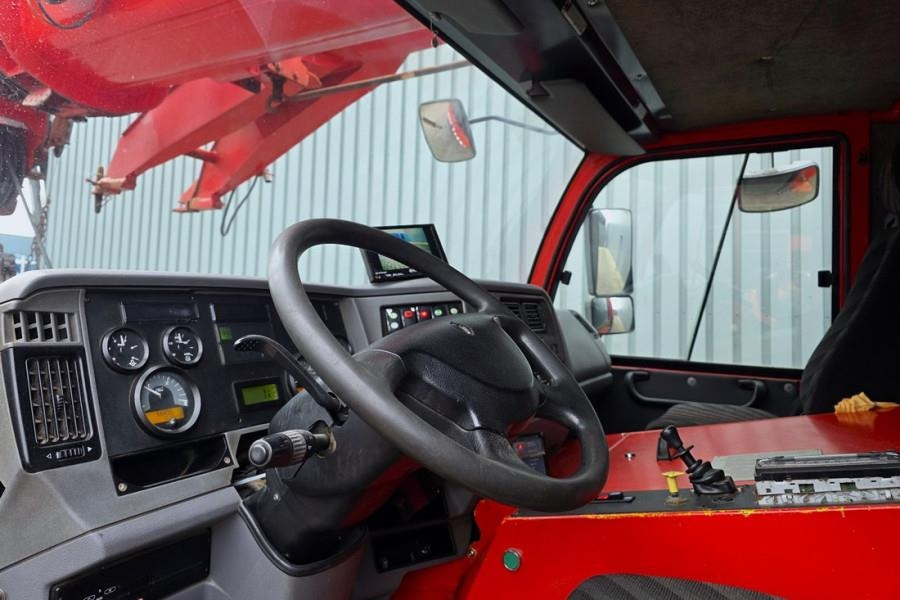 Terex AC35L Diesel, 4x4x4 Drive, 40t Capacity, 37.4m Mai - All terrain crane: picture 4 Terex AC35L Diesel, 4x4x4 Drive, 40t Capacity, 37.4m Mai - All terrain crane: picture 4