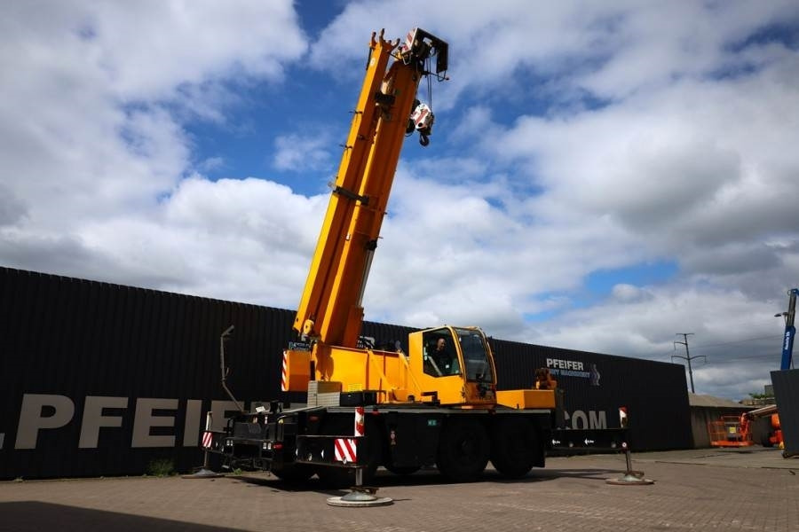 Terex Demag AC40 City Diesel, 6x6 Drive And 6-Wheel Stee - All terrain crane: picture 2 Terex Demag AC40 City Diesel, 6x6 Drive And 6-Wheel Stee - All terrain crane: picture 2