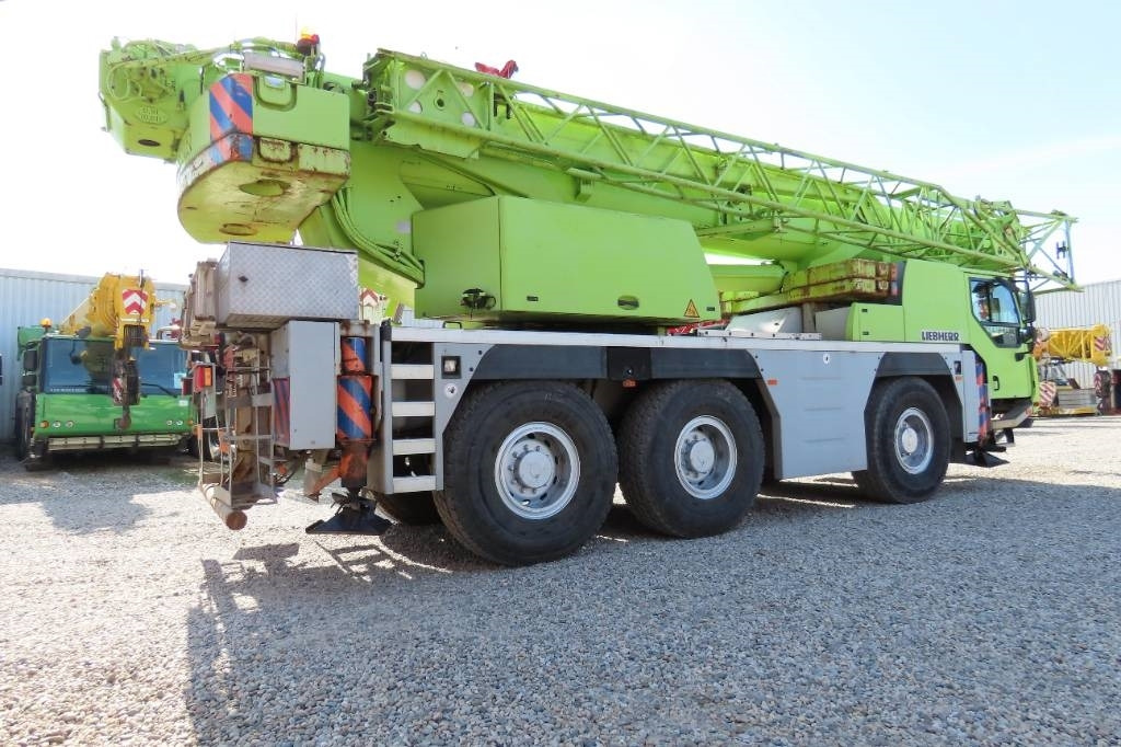 Liebherr LTM 1055-3.2 - All terrain crane: picture 3 Liebherr LTM 1055-3.2 - All terrain crane: picture 3