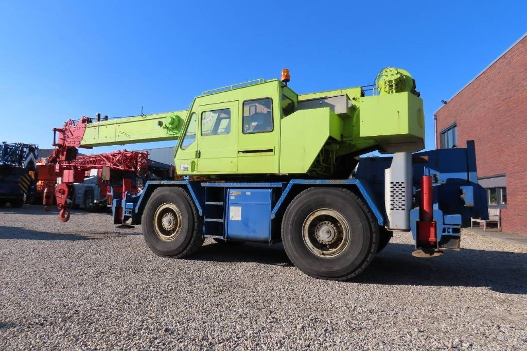 Tadano TR 250 E  - Mobile crane: picture 3 Tadano TR 250 E  - Mobile crane: picture 3