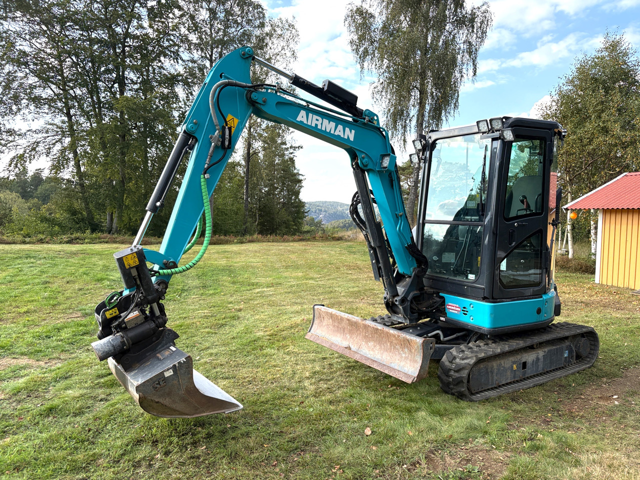 Airman AX33U-7 - Excavator: picture 1 Airman AX33U-7 - Excavator: picture 1