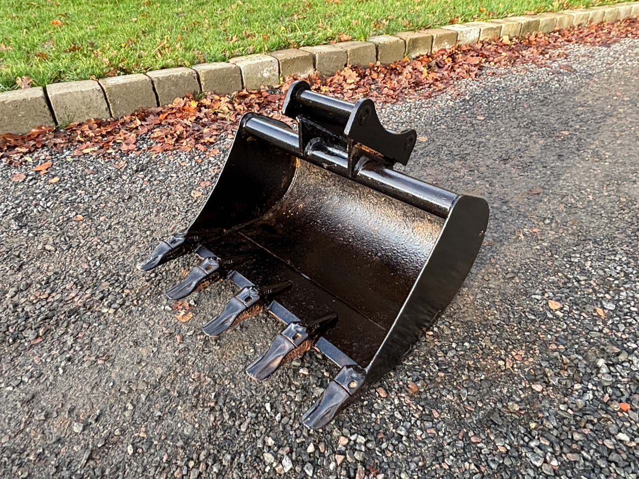 Bischoff C-TL-1-600/S B15 - Bucket: picture 1 Bischoff C-TL-1-600/S B15 - Bucket: picture 1