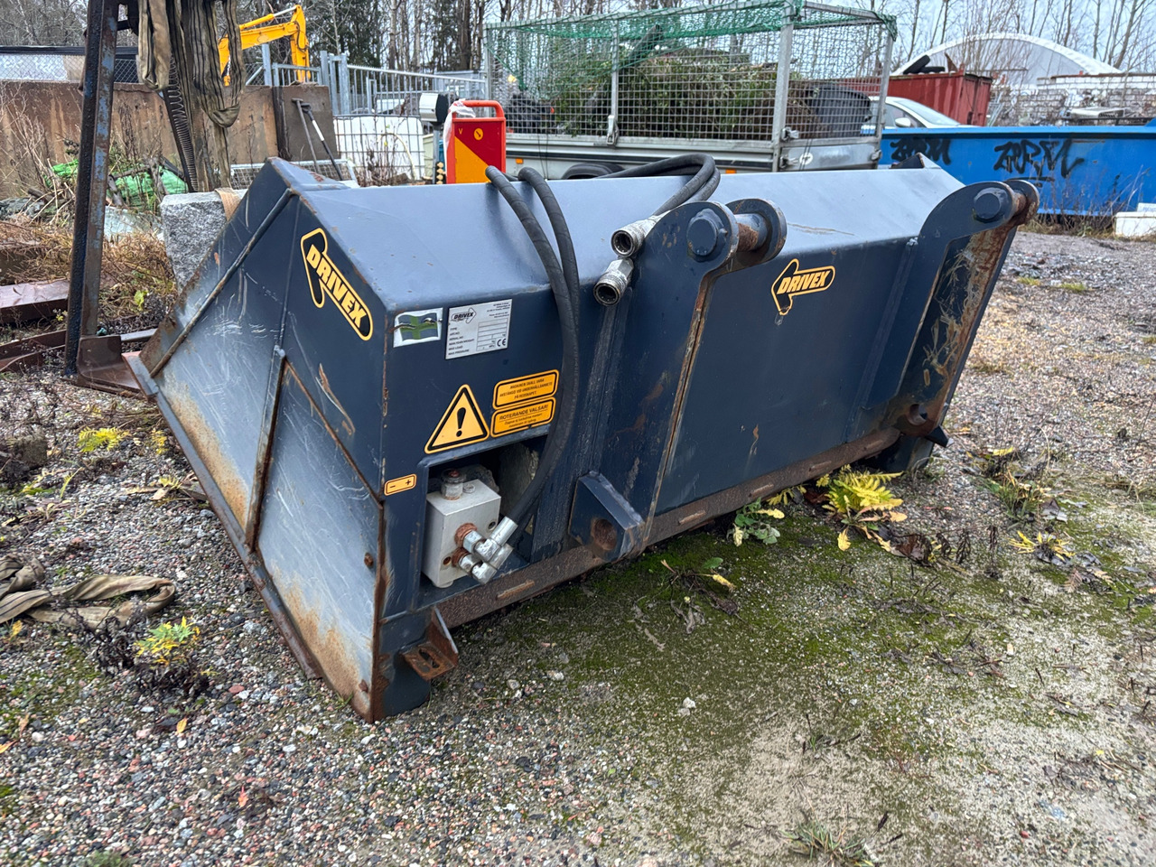 Drivex SS1000-TL80-120 - Sand/ Salt spreader: picture 1 Drivex SS1000-TL80-120 - Sand/ Salt spreader: picture 1