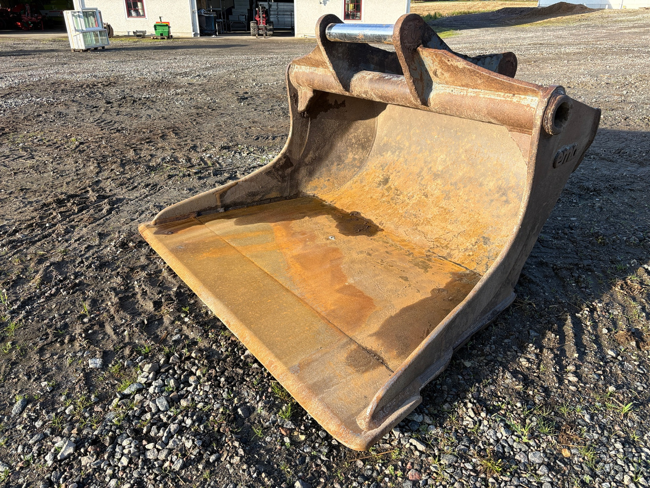 Ema 1000L - Bucket: picture 1 Ema 1000L - Bucket: picture 1