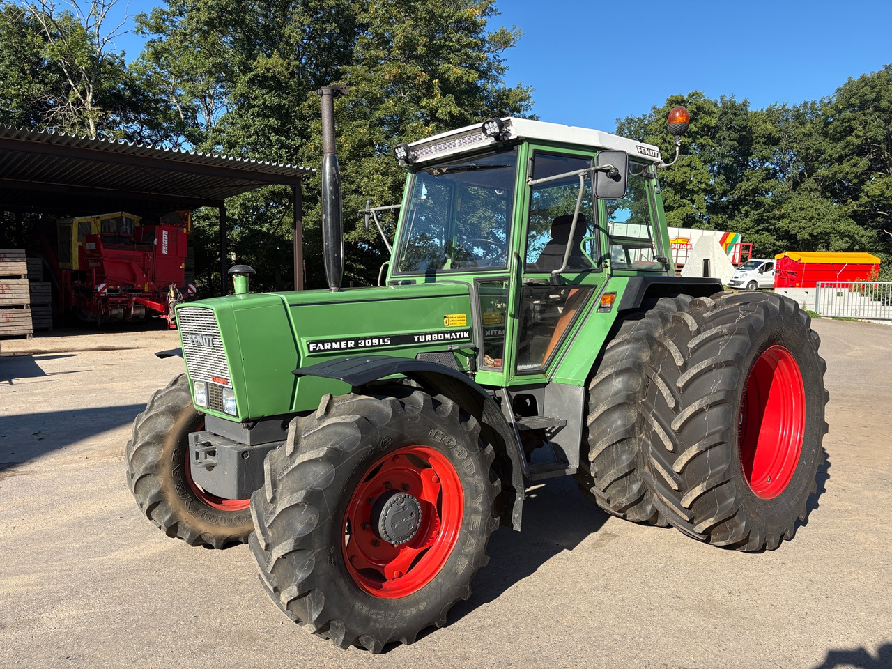 Fendt Turbomatik Farmer 309LS - Farm tractor: picture 1 Fendt Turbomatik Farmer 309LS - Farm tractor: picture 1