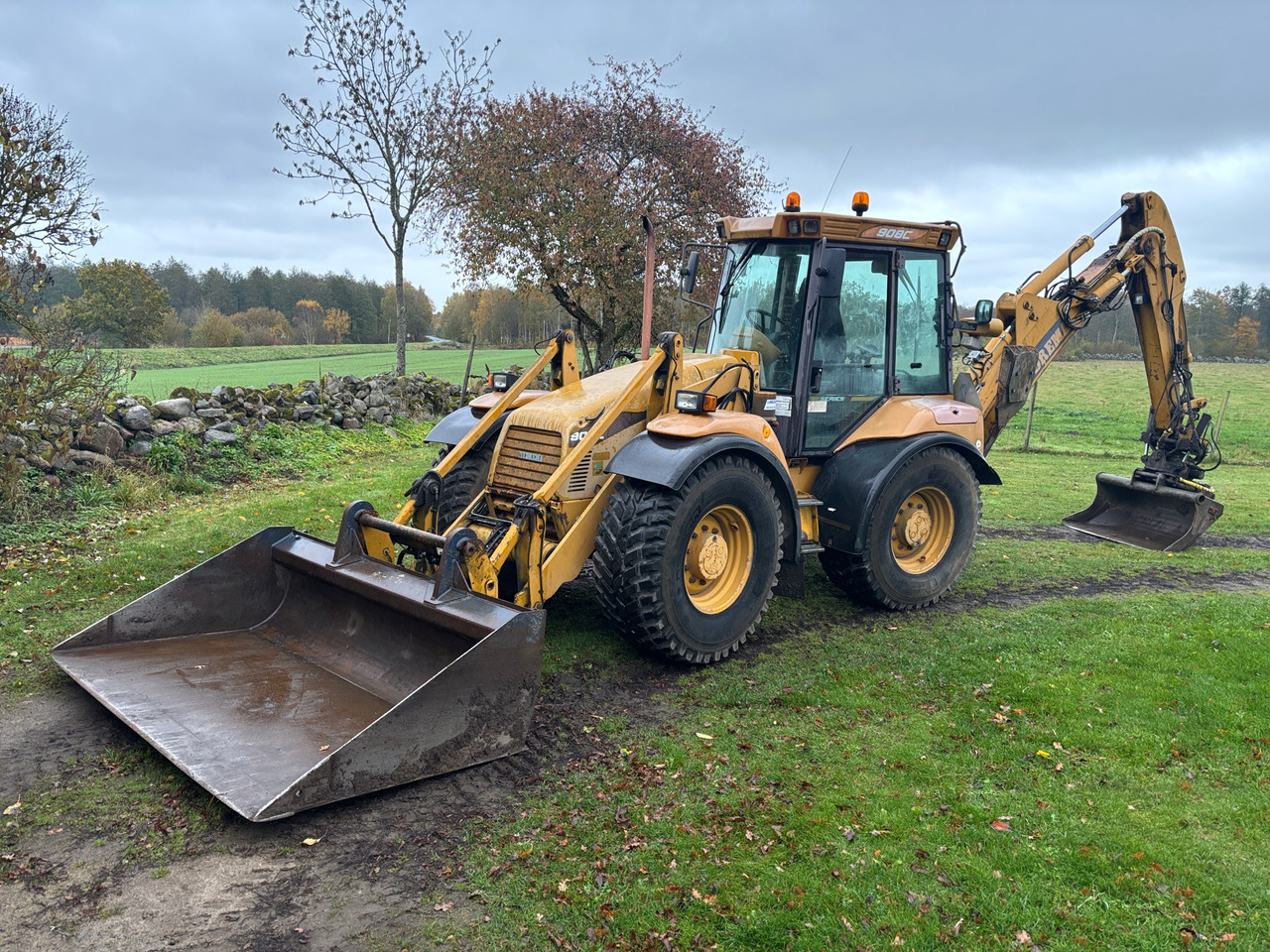 Hydrema 908 C2 - Backhoe loader: picture 1 Hydrema 908 C2 - Backhoe loader: picture 1