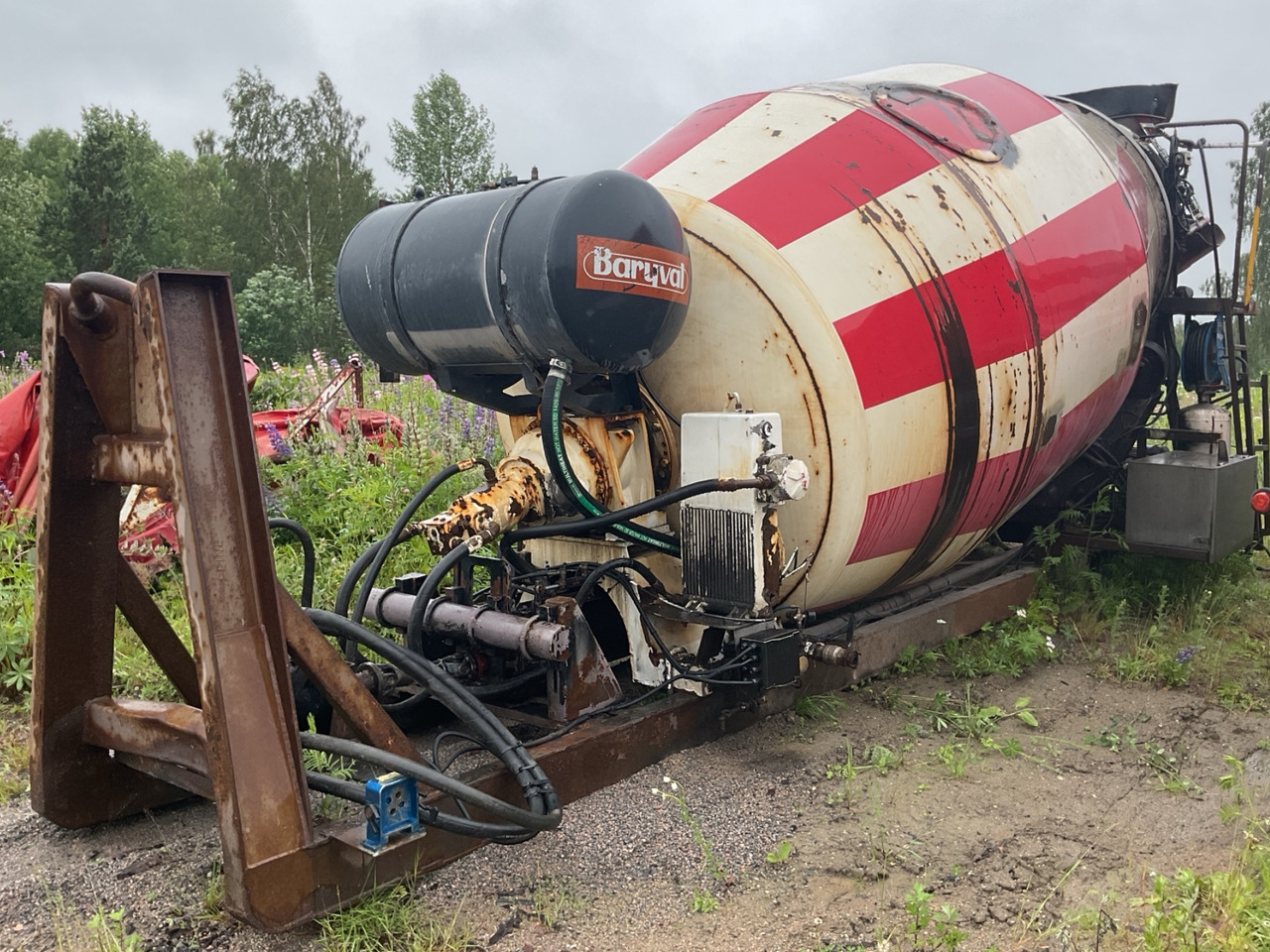 Intermix - Concrete mixer: picture 1 Intermix - Concrete mixer: picture 1