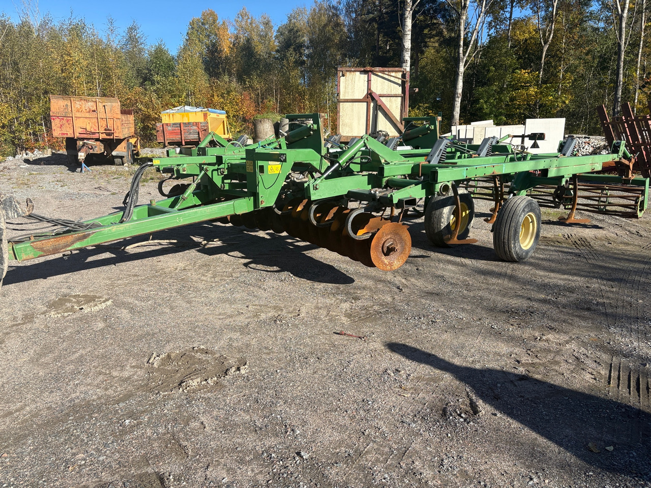 John Deere 4101 A - Soil tillage equipment: picture 1 John Deere 4101 A - Soil tillage equipment: picture 1