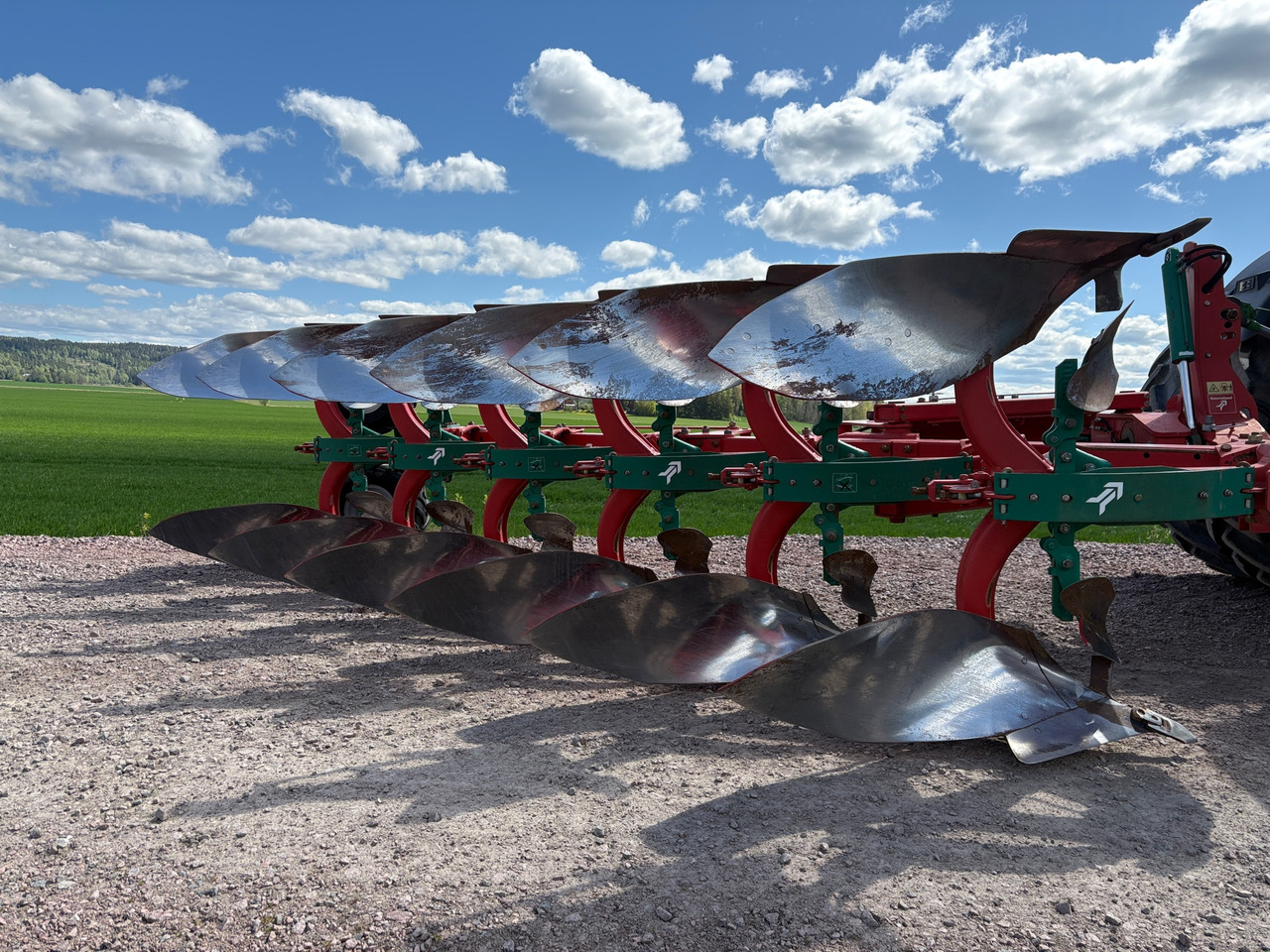 Kverneland EO-85-300 - Plow: picture 1 Kverneland EO-85-300 - Plow: picture 1