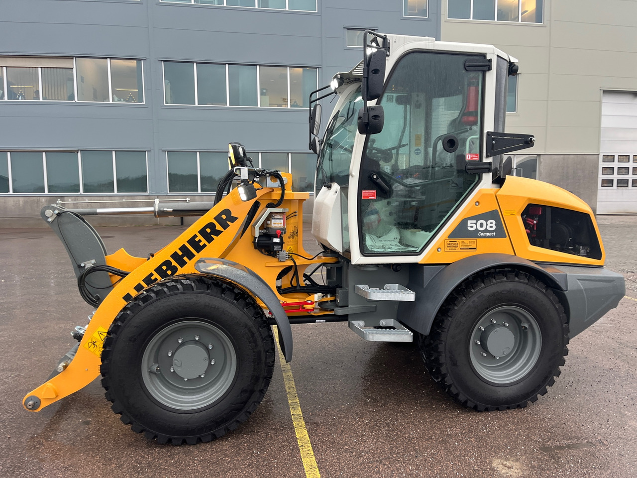 Liebherr L508C - Wheel loader: picture 1 Liebherr L508C - Wheel loader: picture 1